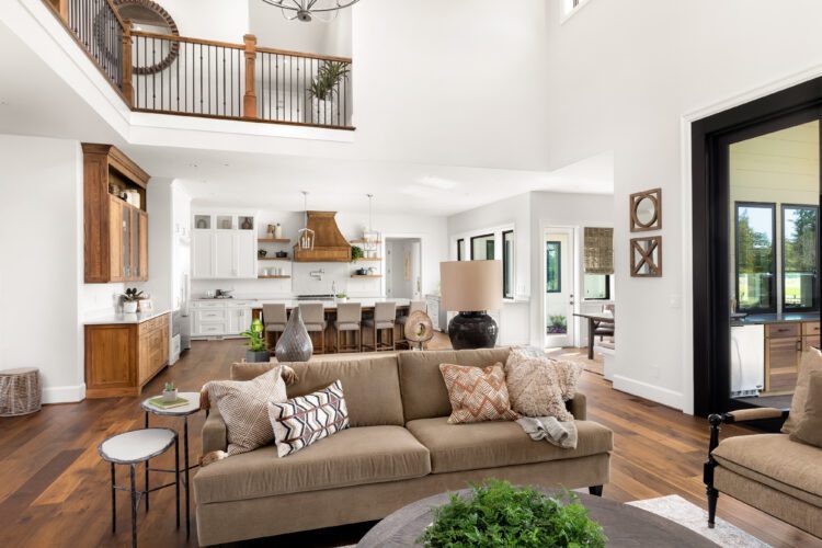 Open Concept Floor Plans in Luxury Homes: The Pros and Cons